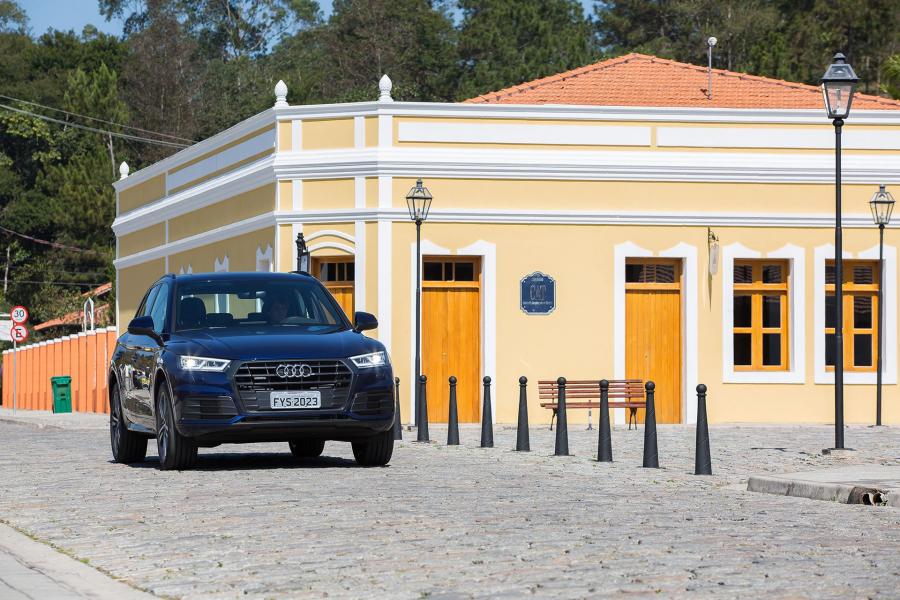  Audi Q5 TFSI Quattro 2017 года  (LA) (фото 5 из 23)